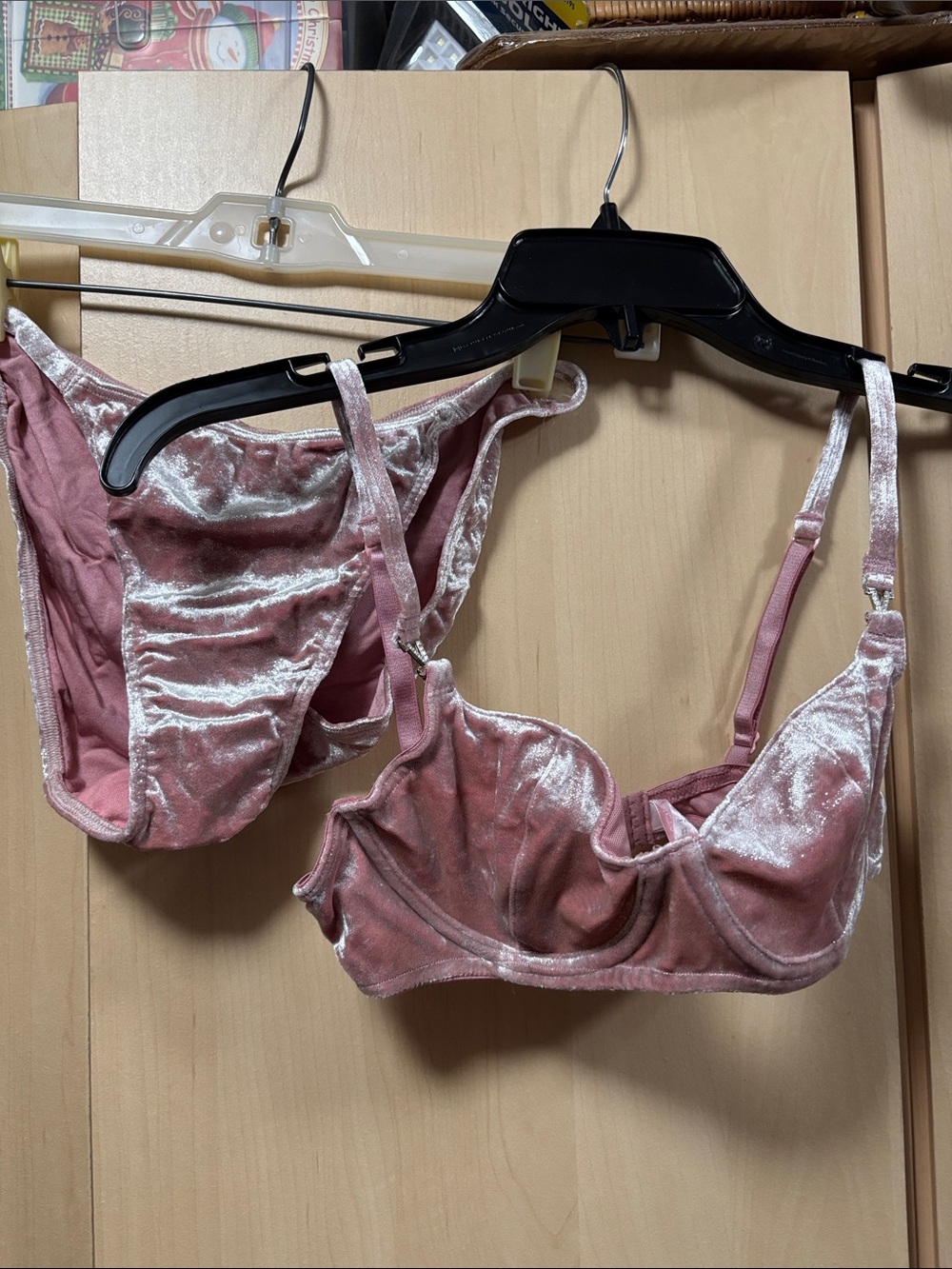 Victoria secret ladies bra & panty set